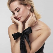 Черные ленты для связывания SILKY SENSUAL HANDCUFFS - Bijoux Indiscrets - купить с доставкой в Иркутске