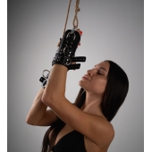 Черные высокие кожаные наручники для подвешивания - Crazy Handmade - купить с доставкой в Иркутске Черные высокие кожаные наручники для подвешивания - Crazy Handmade - купить с доставкой в Иркутске