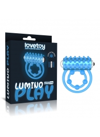 Голубое, светящееся в темноте виброкольцо Lumino Play Vibrating Penis Ring - Lovetoy - в Иркутске купить с доставкой