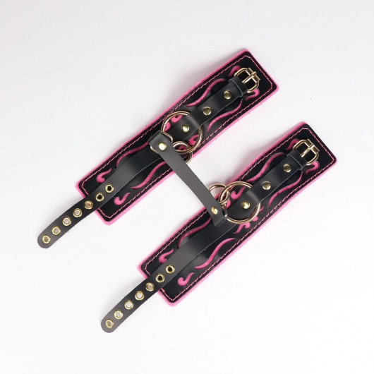 Черные кожаные оковы с розовой строчкой - Crazy Handmade - купить с доставкой в Иркутске Черные кожаные оковы с розовой строчкой - Crazy Handmade - купить с доставкой в Иркутске